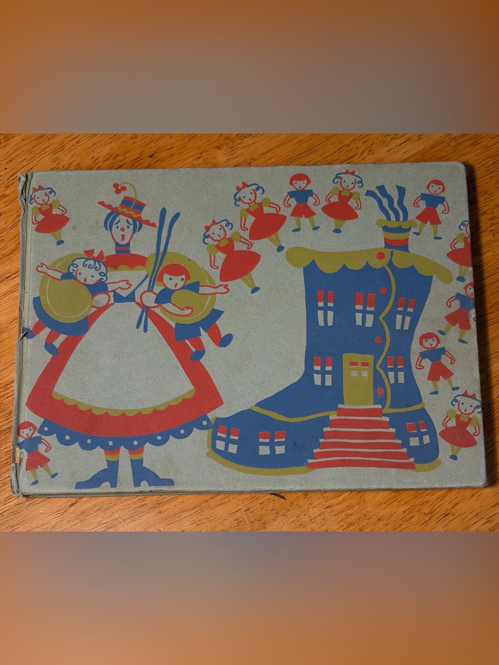 First Edition. The Mother Goose Book; Peter Pauper Press; 1946; ILLUSTRATED